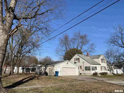 402 Johnson St, Centralia, IL 62801 photo 2
