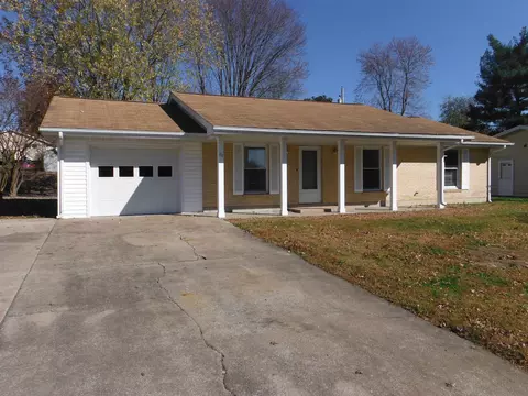 111 Evergreen Dr, Anna, IL 62906 photo 1