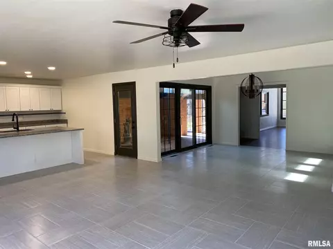 32 Webster Hill Ests, Mount Vernon, IL 62864 photo 8
