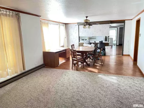704 N Fair St, Marion, IL 62959 photo 10