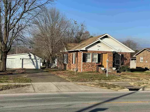 704 N Fair St, Marion, IL 62959 photo 3