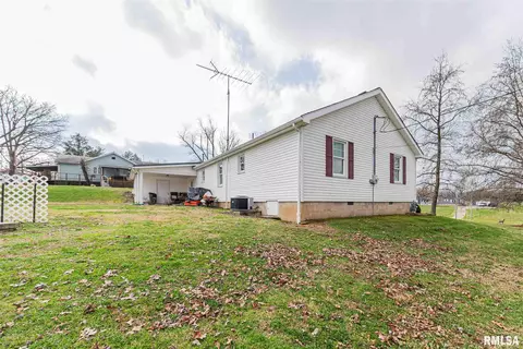 520 Old Broughton Rd, Eldorado, IL 62930 photo 9