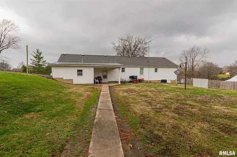 520 Old Broughton Rd, Eldorado, IL 62930 photo 5