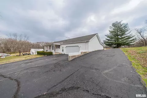 520 Old Broughton Rd, Eldorado, IL 62930 photo 3
