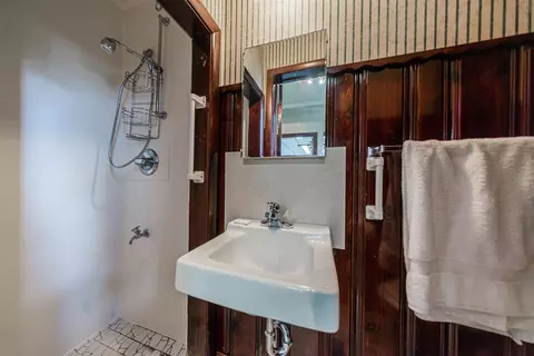 520 Old Broughton Rd, Eldorado, IL 62930 photo 29