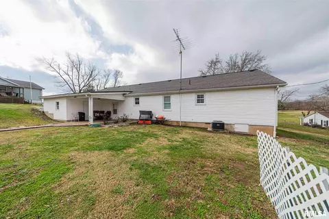 520 Old Broughton Rd, Eldorado, IL 62930 photo 8