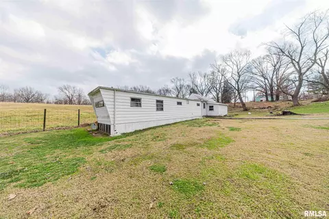 520 Old Broughton Rd, Eldorado, IL 62930 photo 7