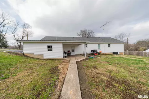 520 Old Broughton Rd, Eldorado, IL 62930 photo 4