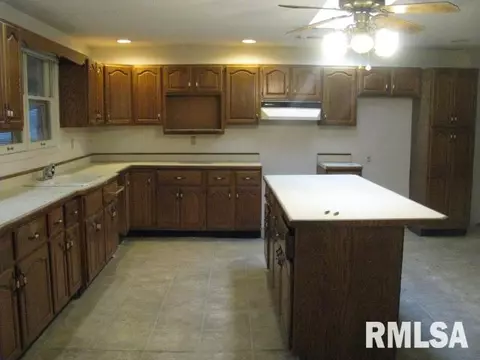 500 N 7th St, Herrin, IL 62948 photo 10