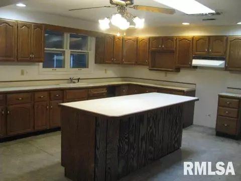 500 N 7th St, Herrin, IL 62948 photo 11