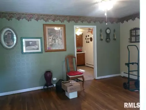 722 E 12th St, Centralia, IL 62801 photo 4