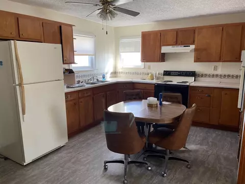 3382 Old 51 Rd, Sandoval, IL 62882 photo 2
