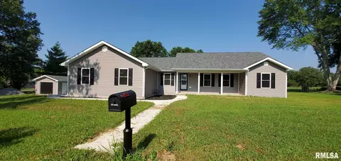 1009 Trolley St, Eldorado, IL 62930 photo 1