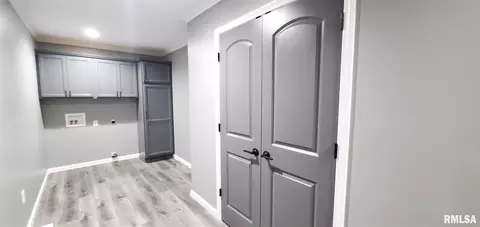 1009 Trolley St, Eldorado, IL 62930 photo 23