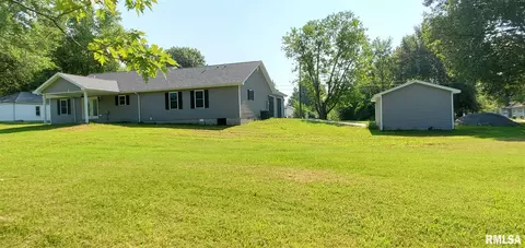 1009 Trolley St, Eldorado, IL 62930 photo 5