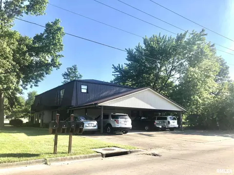 416 E Clark Trl, Herrin, IL 62948 photo 4