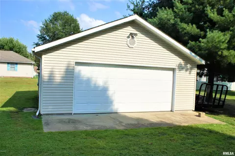 2816 Juniper Dr, Metropolis, IL 62960 photo 5
