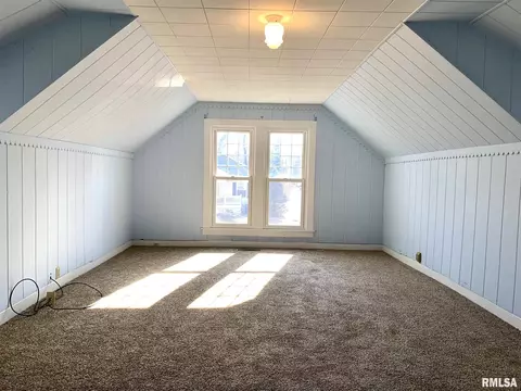 536 E Thorn St, Marion, IL 62959 photo 23