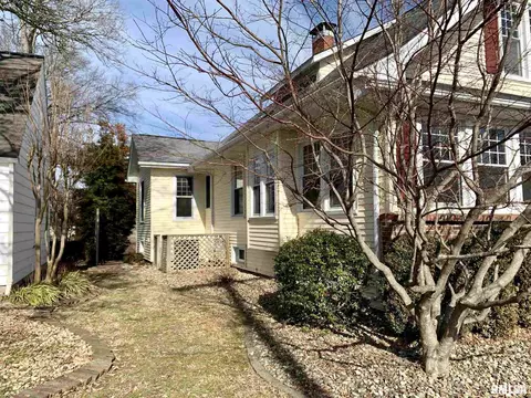 536 E Thorn St, Marion, IL 62959 photo 4