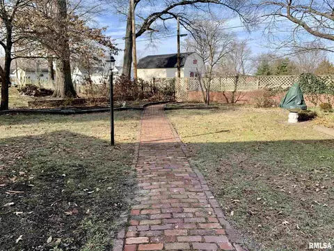536 E Thorn St, Marion, IL 62959 photo 44