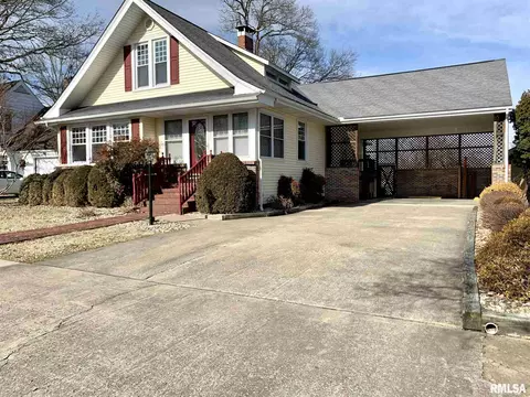 536 E Thorn St, Marion, IL 62959 photo 3