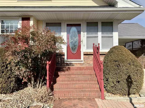 536 E Thorn St, Marion, IL 62959 photo 12