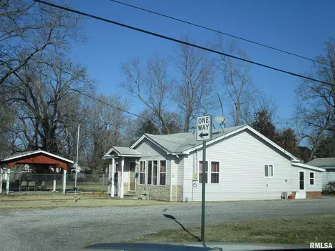 202 Mill St, Benton, IL 62812 photo 24