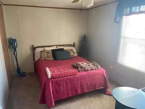 209 S Studell St, Benton, IL 62812 photo 10