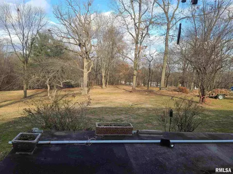 2508 1st St, Eldorado, IL 62930 photo 3