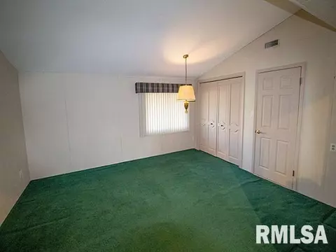 1024 E Calumet St, Centralia, IL 62801 photo 15