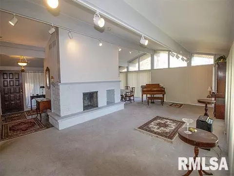 1024 E Calumet St, Centralia, IL 62801 photo 4