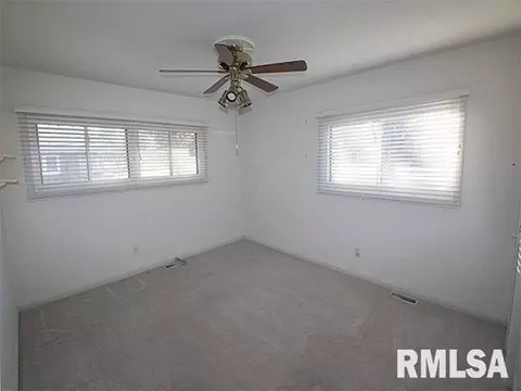 1024 E Calumet St, Centralia, IL 62801 photo 24