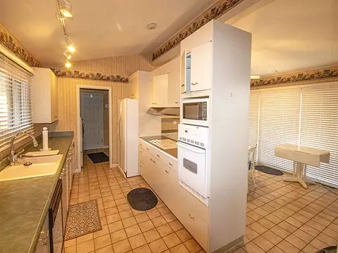 1024 E Calumet St, Centralia, IL 62801 photo 8
