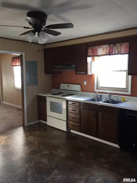 41 Orchard Dr, Herrin, IL 62948 photo 10