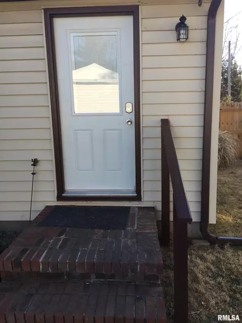 41 Orchard Dr, Herrin, IL 62948 photo 5