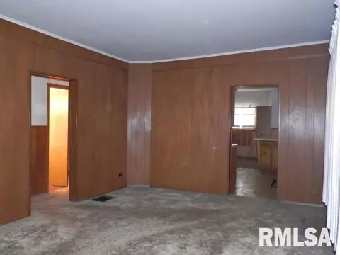 405 N 16th St, Herrin, IL 62948 photo 5