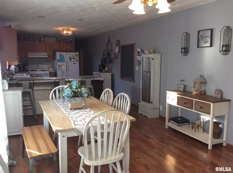 13247 E Smith Rd, Mount Vernon, IL 62864 photo 5