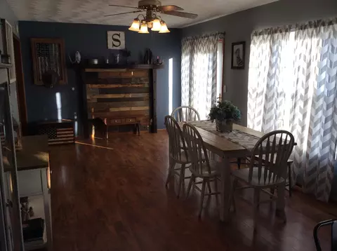 13247 E Smith Rd, Mount Vernon, IL 62864 photo 7