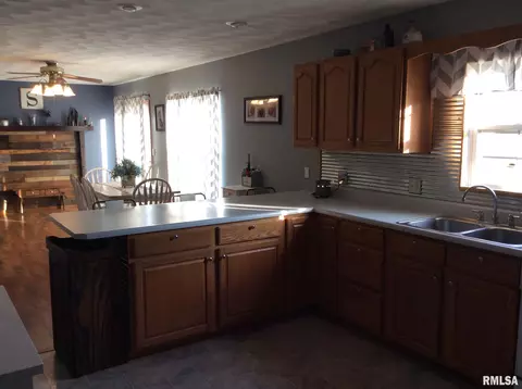 13247 E Smith Rd, Mount Vernon, IL 62864 photo 12