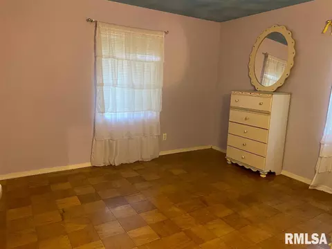 1335 S Pine St, Centralia, IL 62801 photo 15