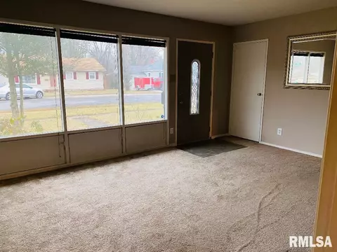 1335 S Pine St, Centralia, IL 62801 photo 5