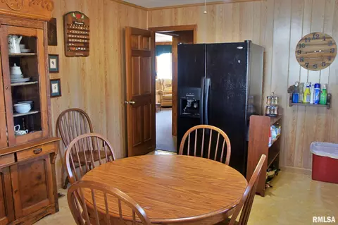 107 E 8th St, Metropolis, IL 62960 photo 9