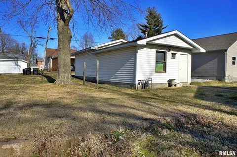 107 E 8th St, Metropolis, IL 62960 photo 4