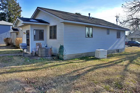 107 E 8th St, Metropolis, IL 62960 photo 3