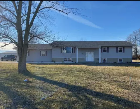 806 S 2nd St, Irvington, IL 62848 photo 1