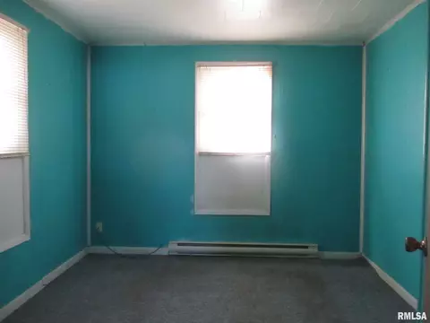 1109 E Webster Ave, Benton, IL 62812 photo 7