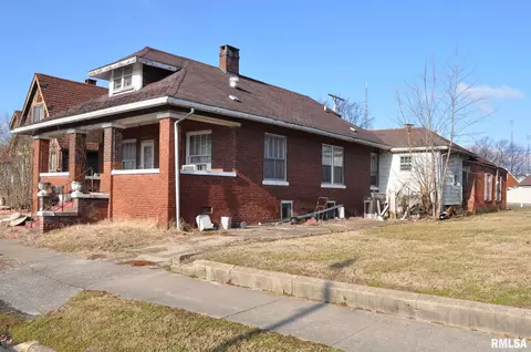 104 W Cherry St, Carmi, IL 62821 photo 2