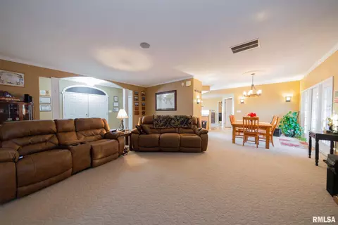 718 Moonglow Rd, Walnut Hill, IL 62893 photo 24
