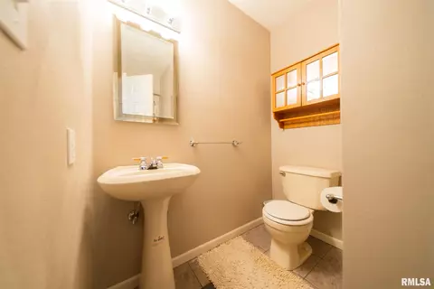 718 Moonglow Rd, Walnut Hill, IL 62893 photo 44