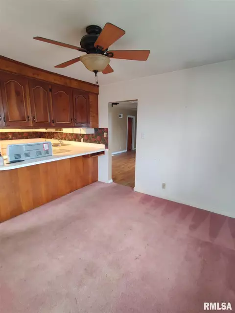 2805 Casey St, Mount Vernon, IL 62864 photo 3